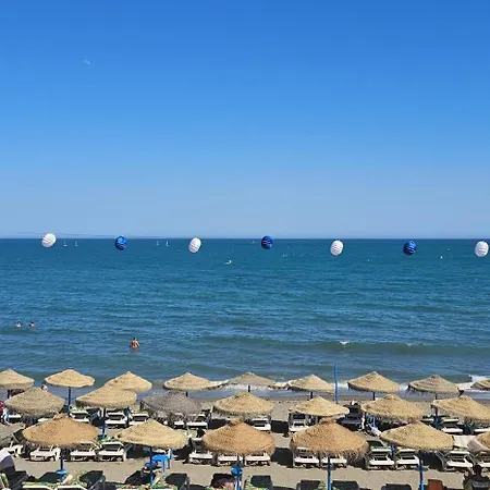 Santa Ana, Pool, 2 Free Parking, Wifi, 3 Bedrooms, For 6-7 People, Large Terrace With Sea View
