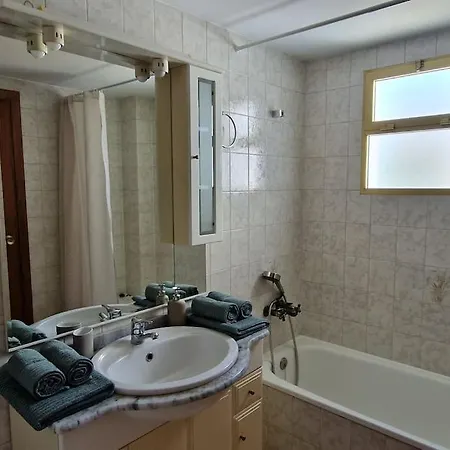 Santa Ana, Pool, 2 Free Parking, Wifi, 3 Bedrooms, For 6-7 People, Large Terrace With Sea View * Benalmádena